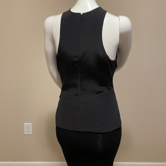 ROBBI & NIKKI byROBERT RODRIGUEZ SILK CHAIN EMBELLISHED RUFFLE FRONT TANK TOP SM - Picture 10 of 16